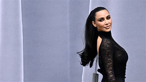 Videos Tagged with kim kardashian